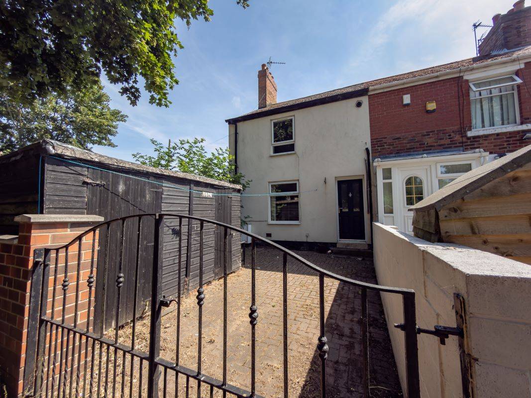32 James Street, Peterlee, County Durham, SR8 3LZ