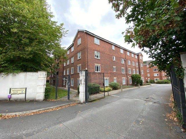 2 Woodsome Park Woolton, Liverpool, Merseyside, L25 5HA