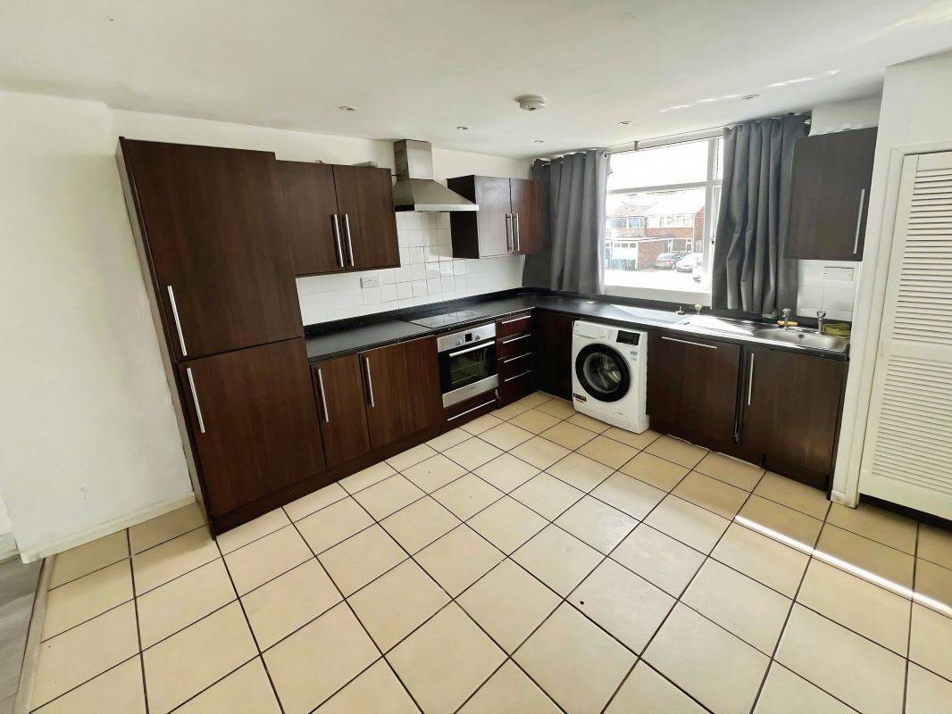 28 Branstree Drive Holbrooks, Coventry, West Midlands, CV6 6GB
