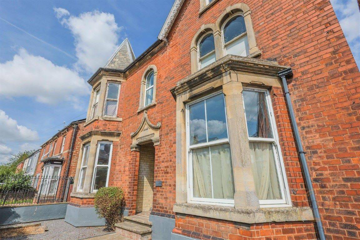 122 Winsover Road, Spalding, Lincolnshire, PE11 1HE