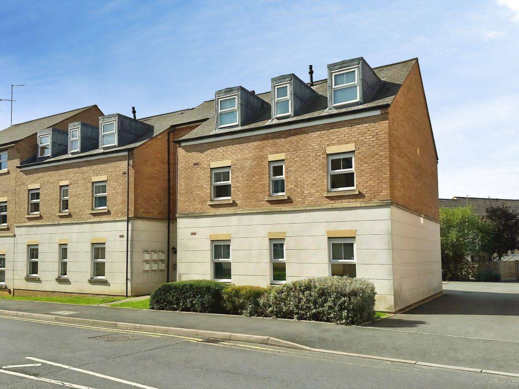 14 Stourhead Road Bilton, Rugby, Warwickshire, CV22 7BF