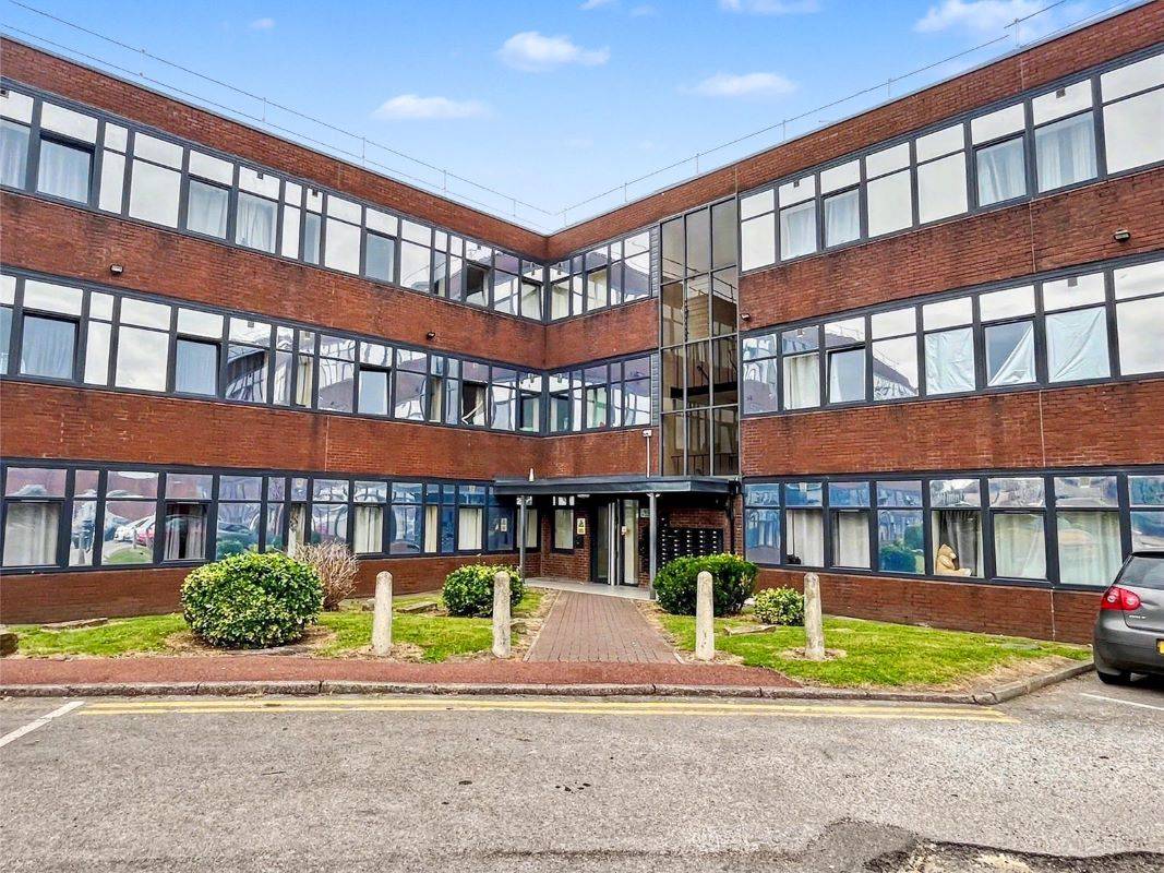 Apartment 3 Biwater House, Gregge Street, Heywood, Lancashire, OL10 2AE