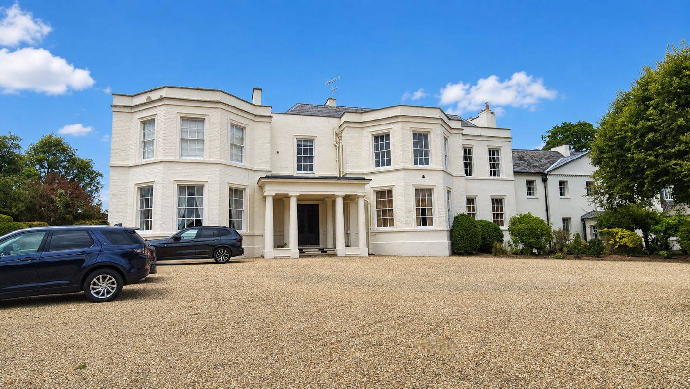 19 Wavendon House Drive Wavendon, Milton Keynes, Buckinghamshire, MK17 8AJ