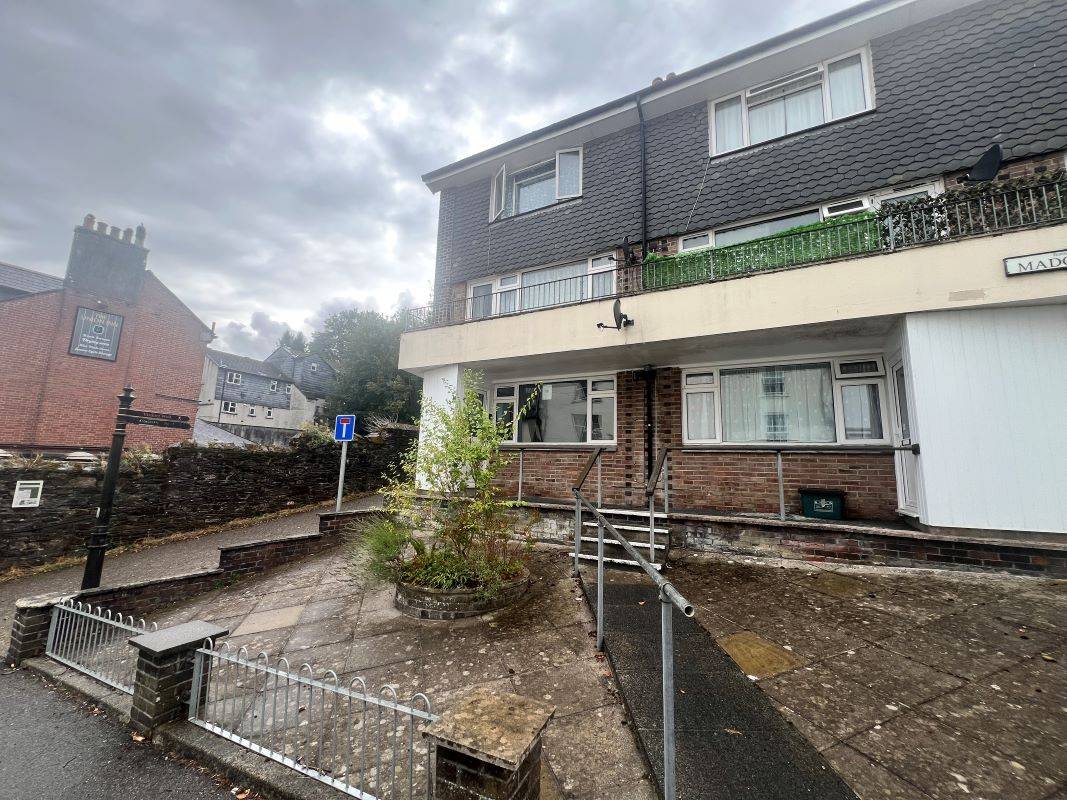 Flat 1 Madge Court, Tavistock, Devon, PL19 0DU