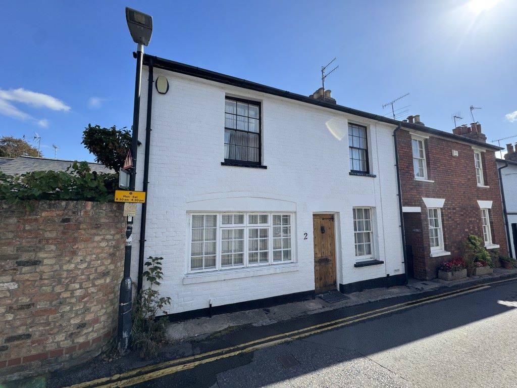 2 Mill Lane, Welwyn, Hertfordshire, AL6 9ET