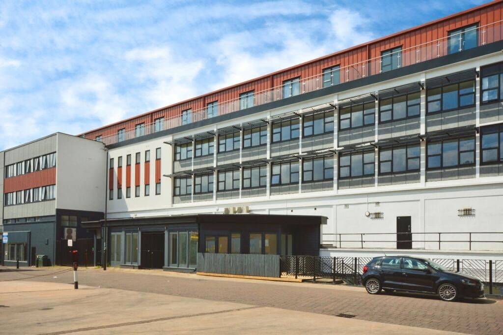 Flat 41 Burlington Square, Chesterfield, Derbyshire, S40 1FU
