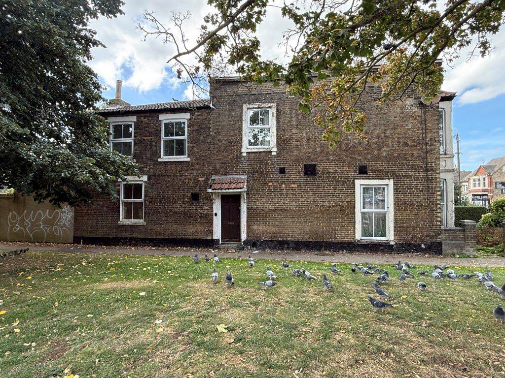 8 Oundle Road, Peterborough, Lincolnshire, PE2 9PA