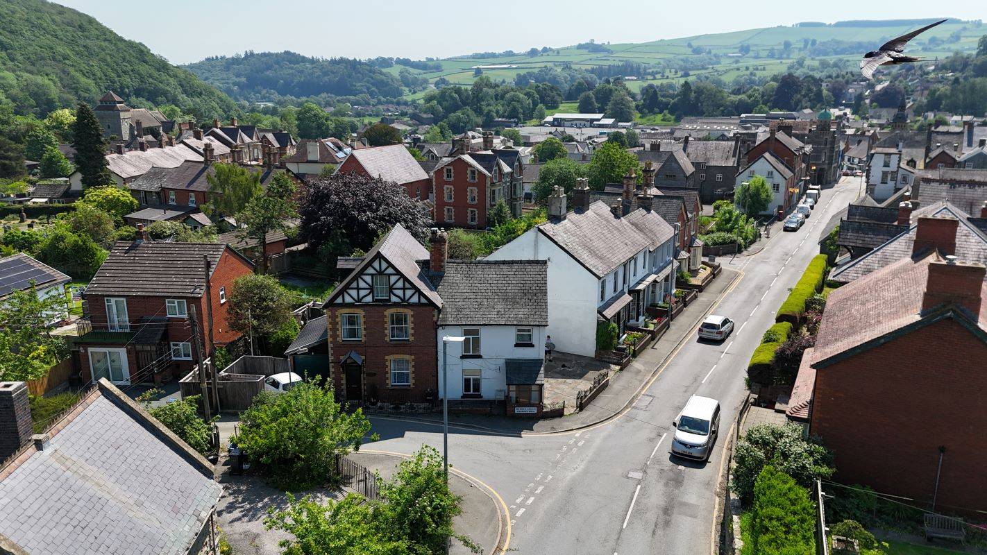 Pendre Wyn 13 West Street, Knighton, LD7 1EN