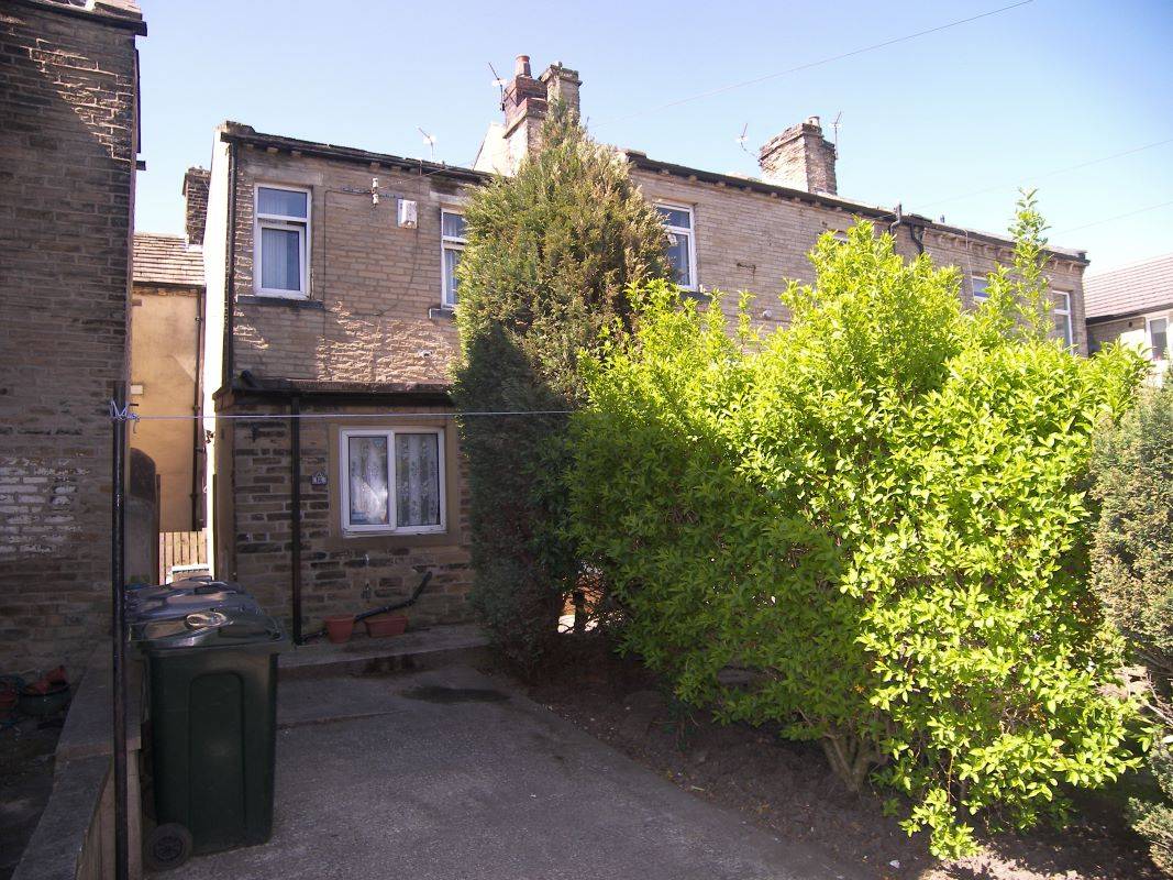 12 Town Gate, Wyke, Bradford, West Yorkshire, BD12 9NX