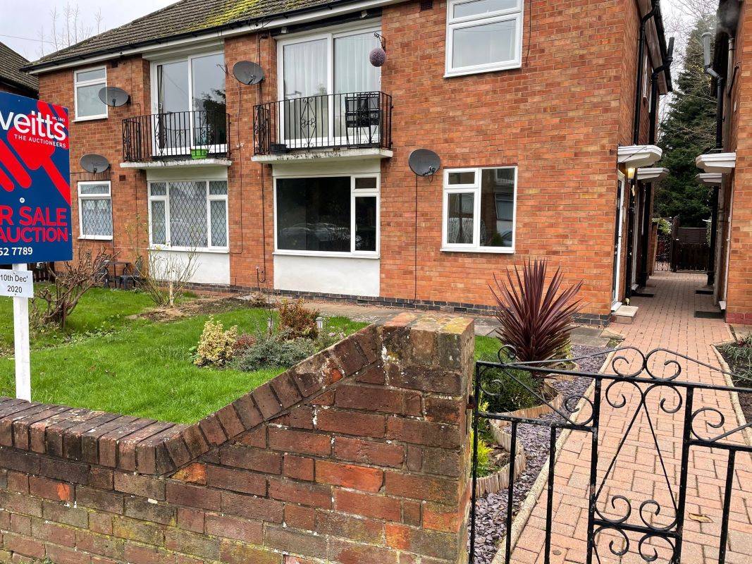 214 Sunnybank Avenue Stonehouse Estate, Coventry, West Midlands, CV3 4DT