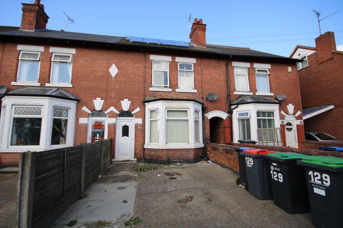 129 Priestsic Road, Sutton-In-Ashfield, Nottinghamshire, NG17 4EA