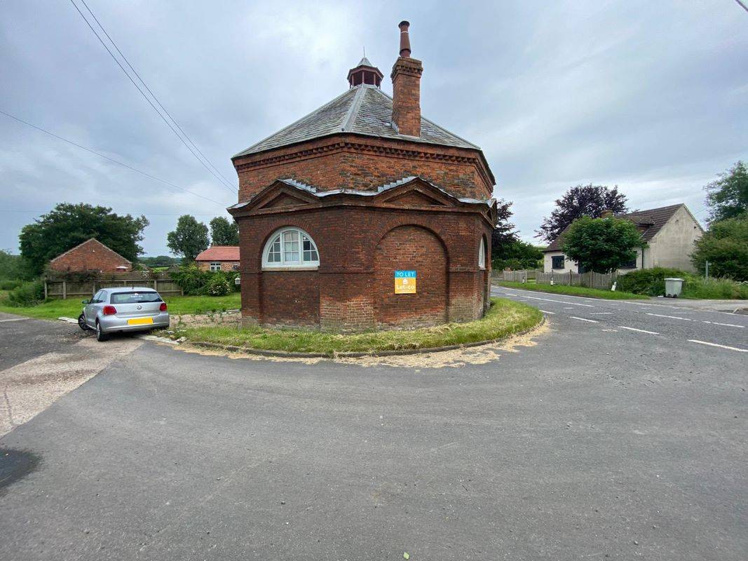 The Buttercross Hall Burwell, Louth, Lincolnshire, LN11 8PR