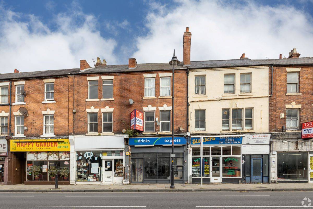 64 Chapel Ash, Wolverhampton, West Midlands, WV3 0TT