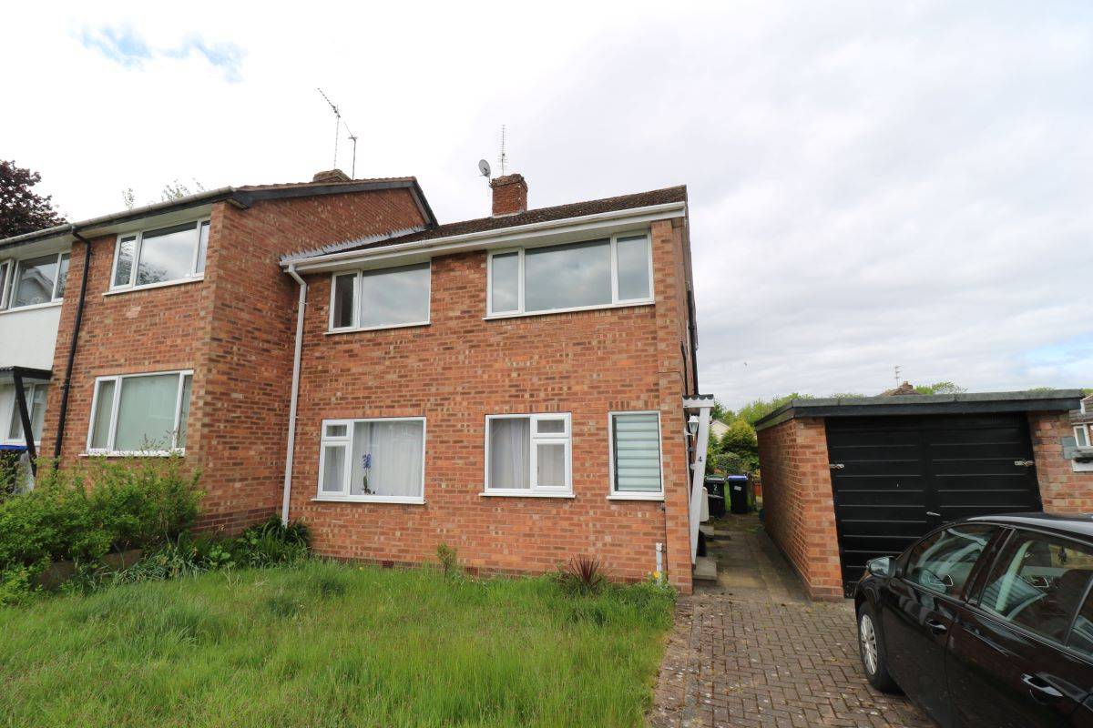 4 Patshull Close Great Barr, Birmingham, West Midlands, B43 6QP