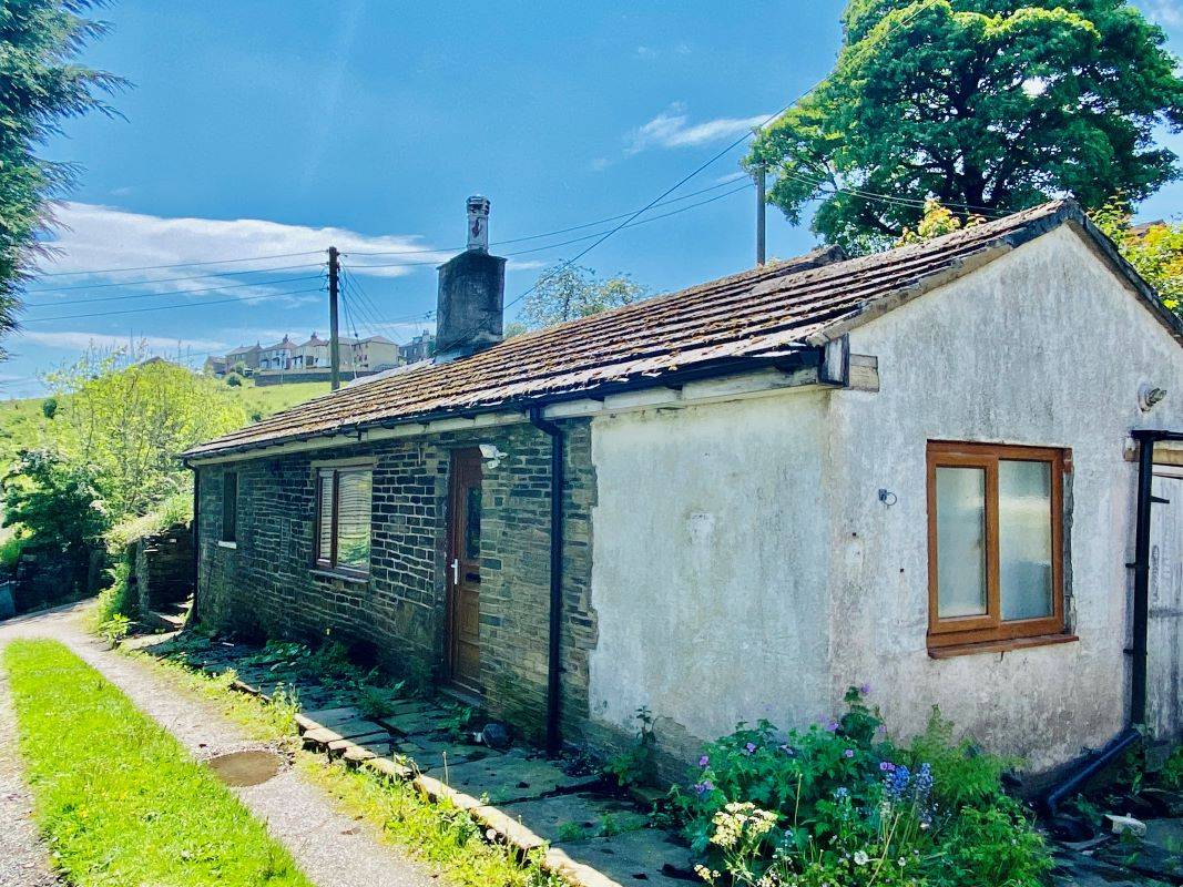 20 Low Fold Queensbury, Bradford, West Yorkshire, BD13 1NN