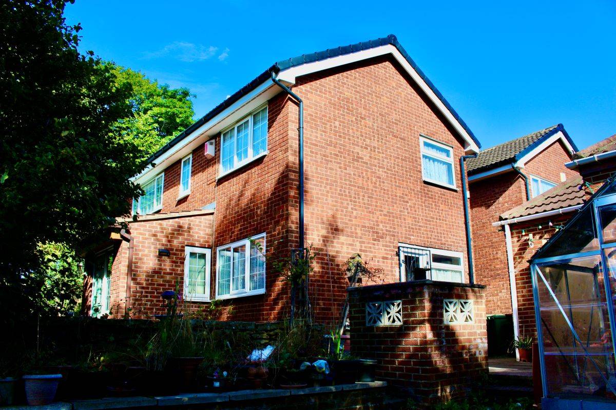 37 Summerville Road, Stanningley, Pudsey, West Yorkshire, LS28 6EL